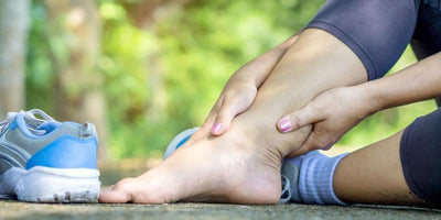 Cómo aliviar el dolor de pies por caminar mucho